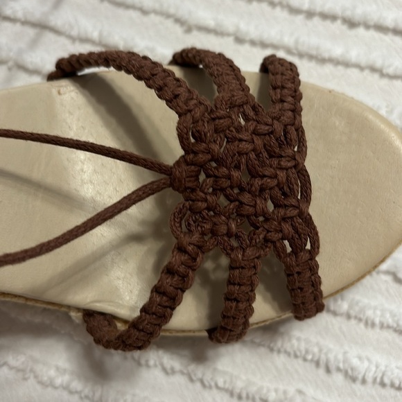 Colin Stuart Women’s Brown Knit Wedge Sandal/ Sz 7.5 - Picture 5 of 7